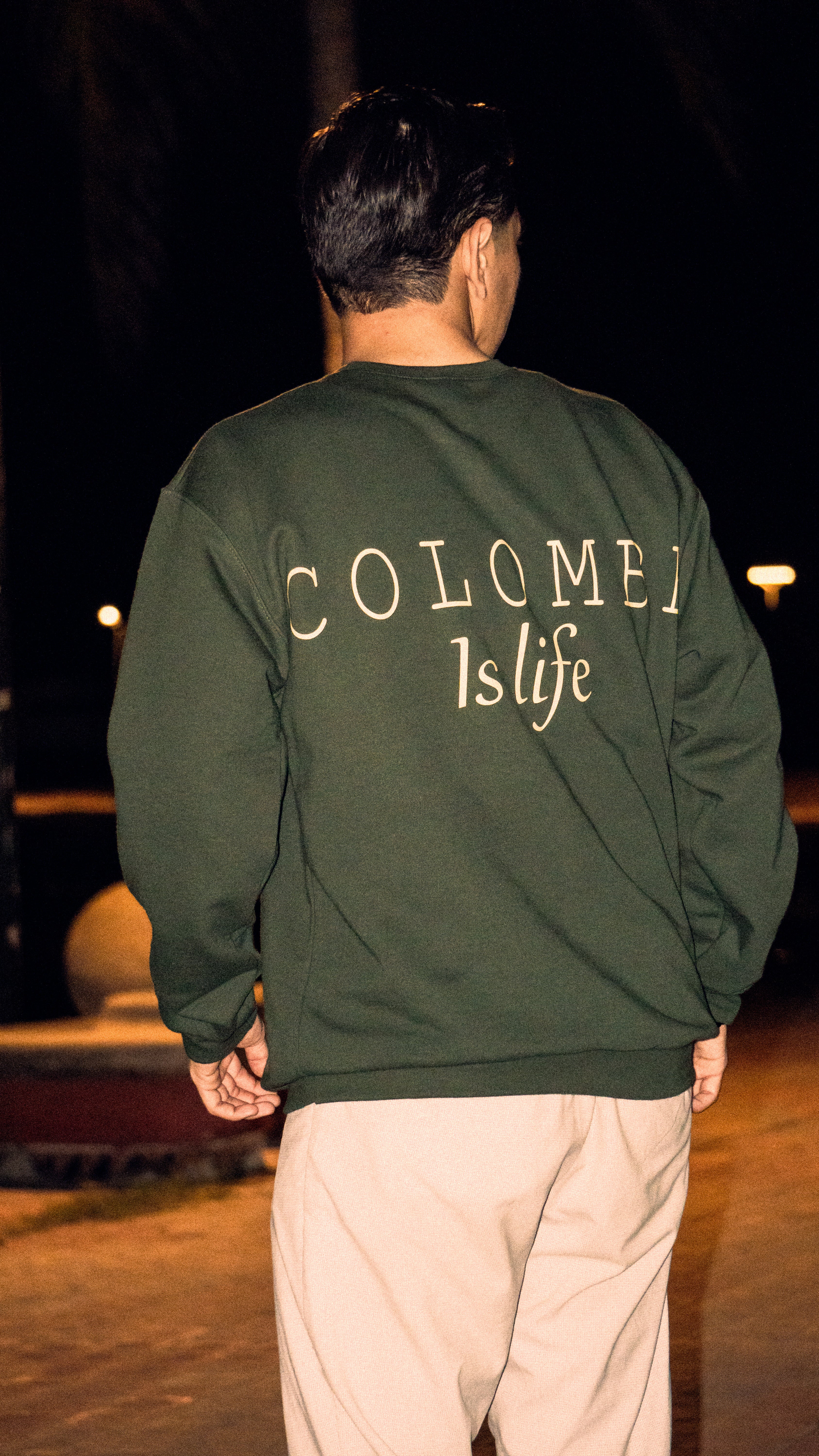 Suéter Colombe is life verde bosque