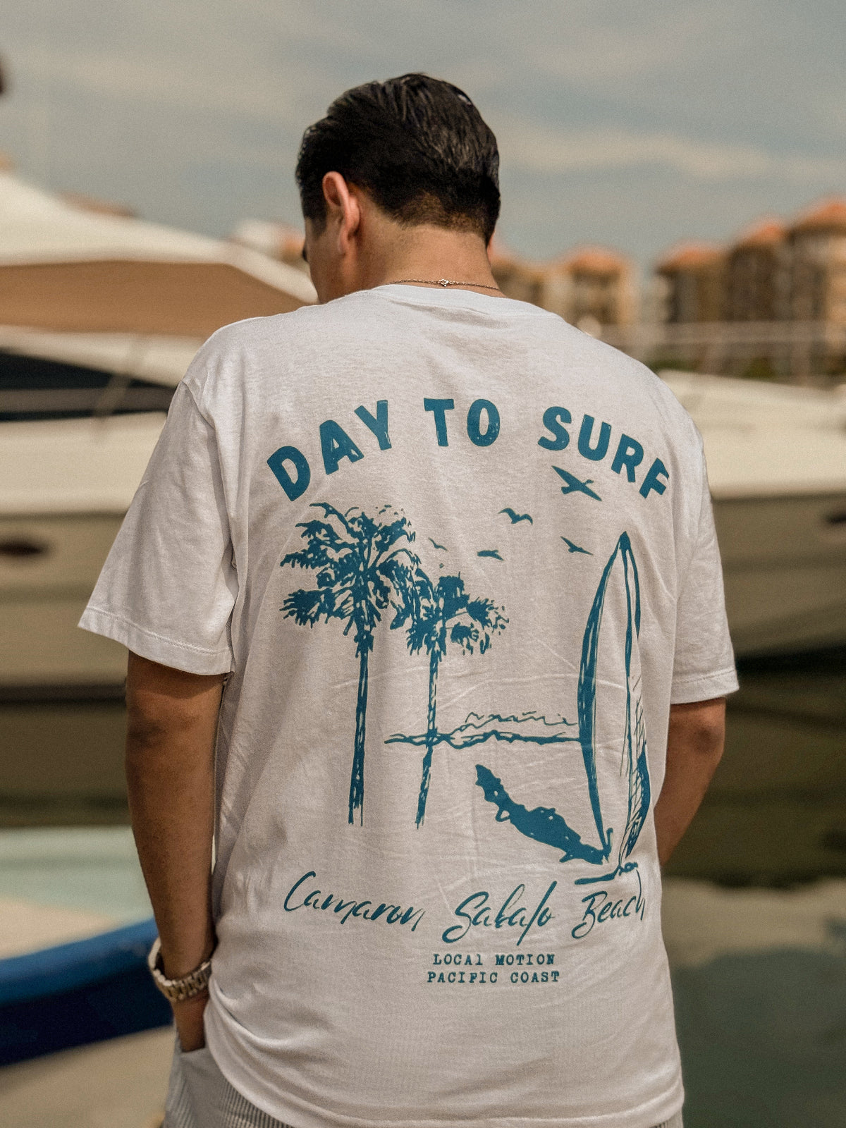 DAY TO SURF